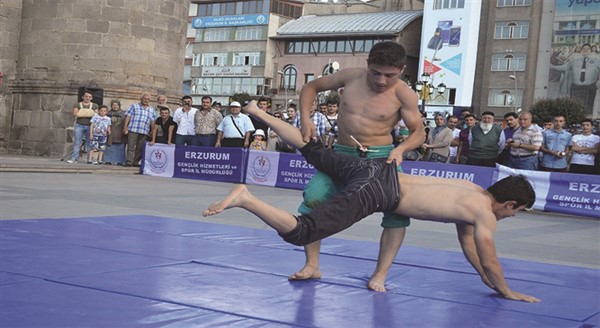 15 Temmuz spor gösterileri yapıldı