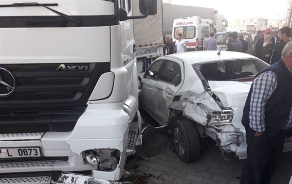 Erzurum’da trafik kazası: 3 yaralı