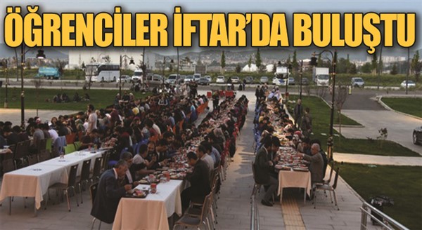 ETÜ Öğrenci Konseyinden öğrencilere iftar yemeği