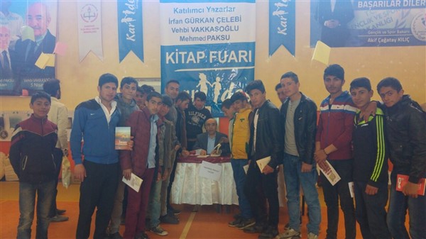 Karayazı’da “Kardeş Kitap Fuarı” açıldı