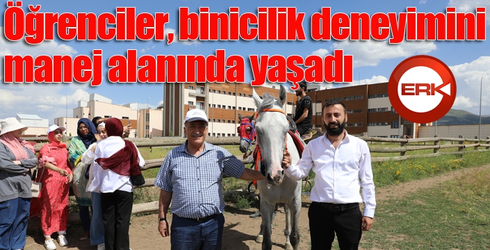 Öğrenciler, binicilik deneyimini manej alanında yaşadı