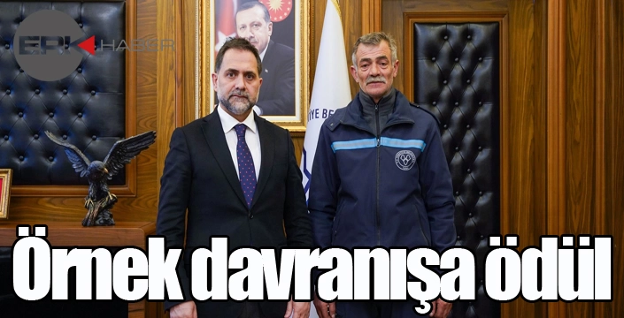 Örnek davranışa ödül